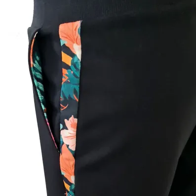 Dámská tepláky, černá barva, guma v pase, barevný pruh